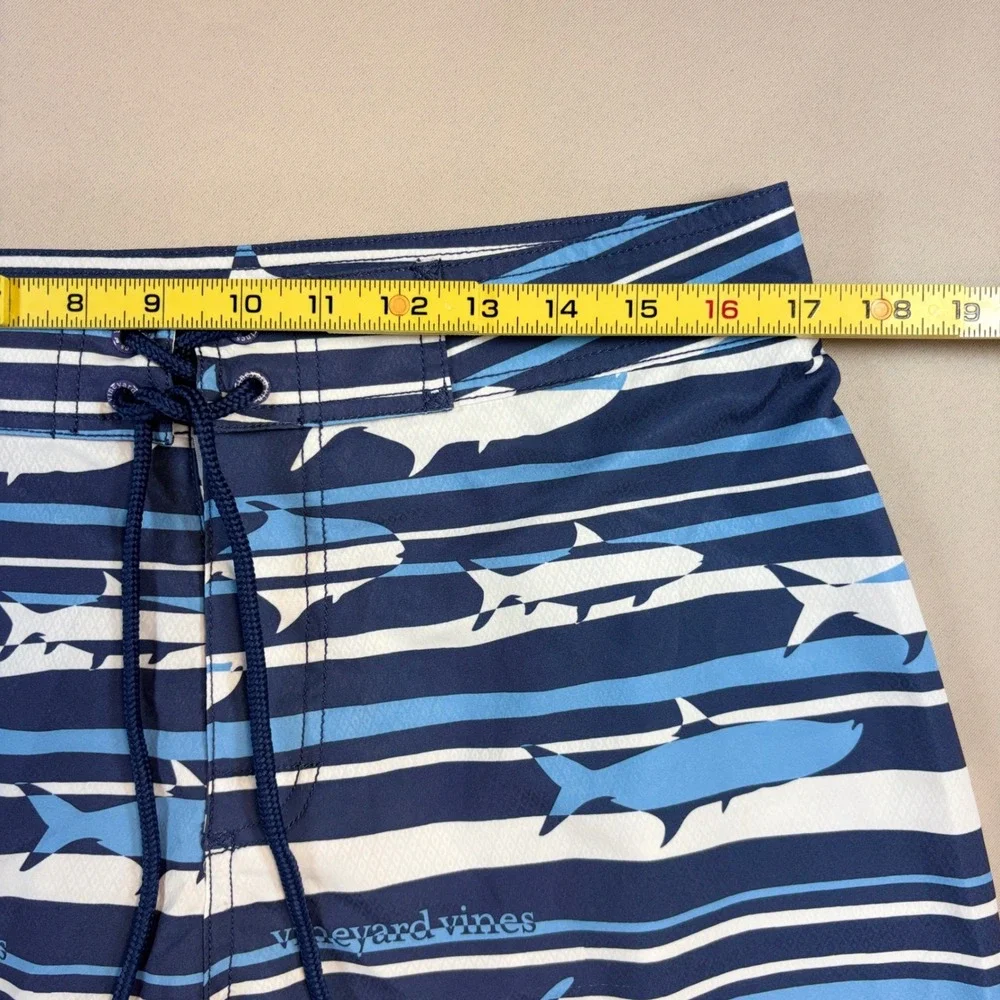 Vineyard Vines Board Shorts Mens 32 Blue Shark Stripe 9